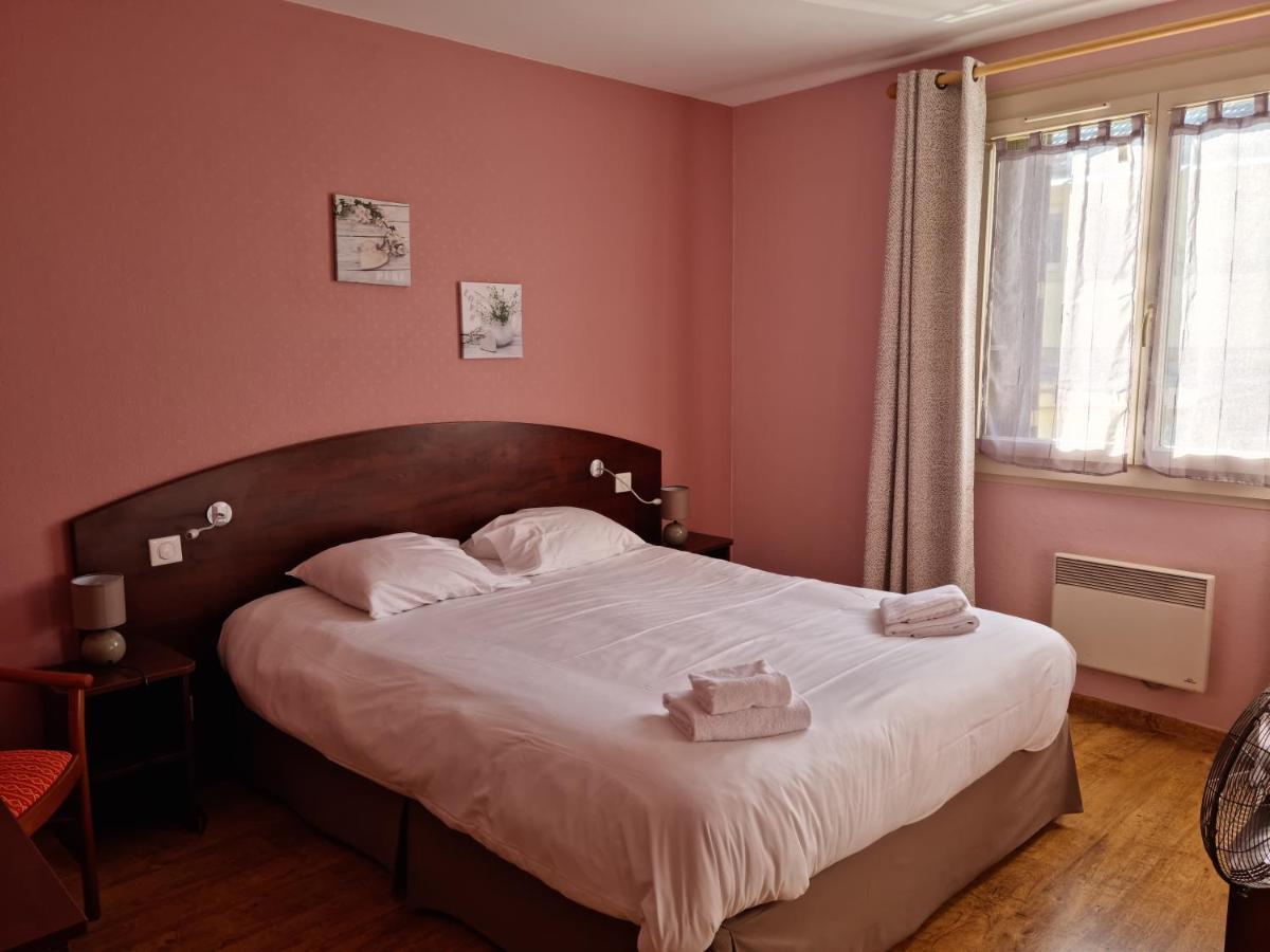 Logis Les Terrasses De Corton Hotell Ladoix-Serrigny Eksteriør bilde